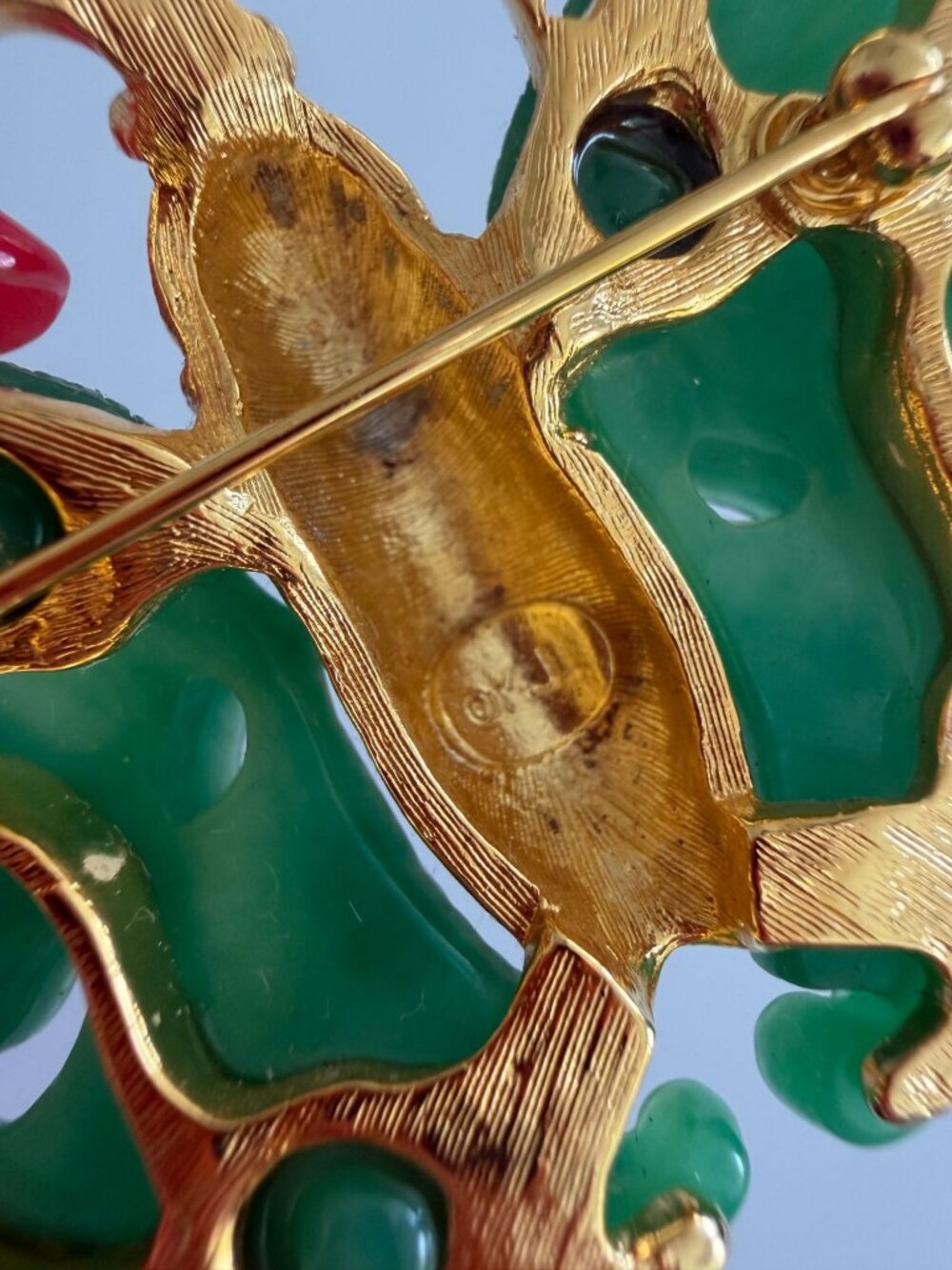 KENNETH JAY LANE Vintage Moth Resin Brooch Pin - Picture 7 of 8